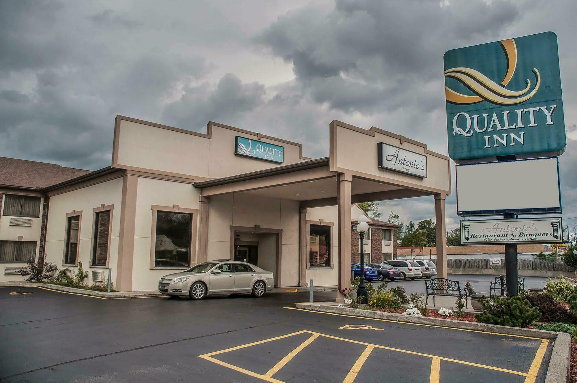 Quality Inn - Niagara Falls Blvd Exterior foto