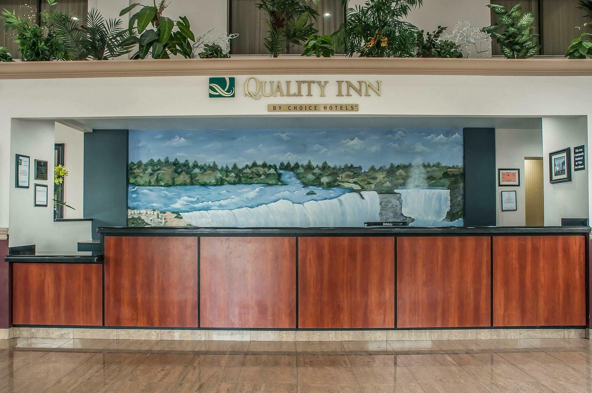 Quality Inn - Niagara Falls Blvd Exterior foto